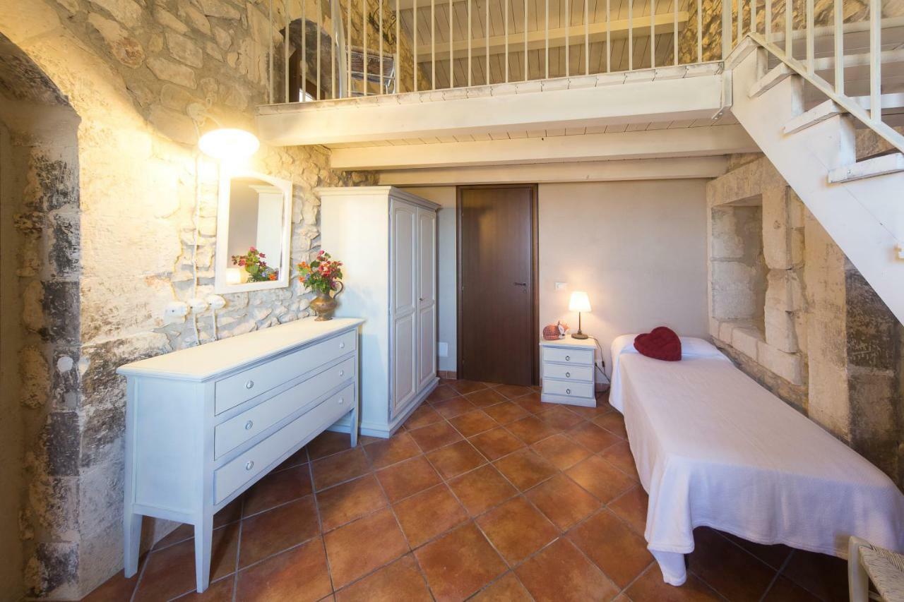 Casale Del Coccio Guest House Scicli Bagian luar foto